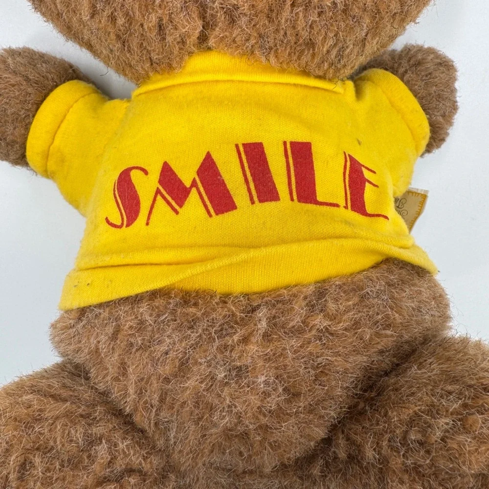 Vintage‎ Knickerbocker Shirt Tales Beaver Plush Smile Yellow Shirt 12 inch 1980s